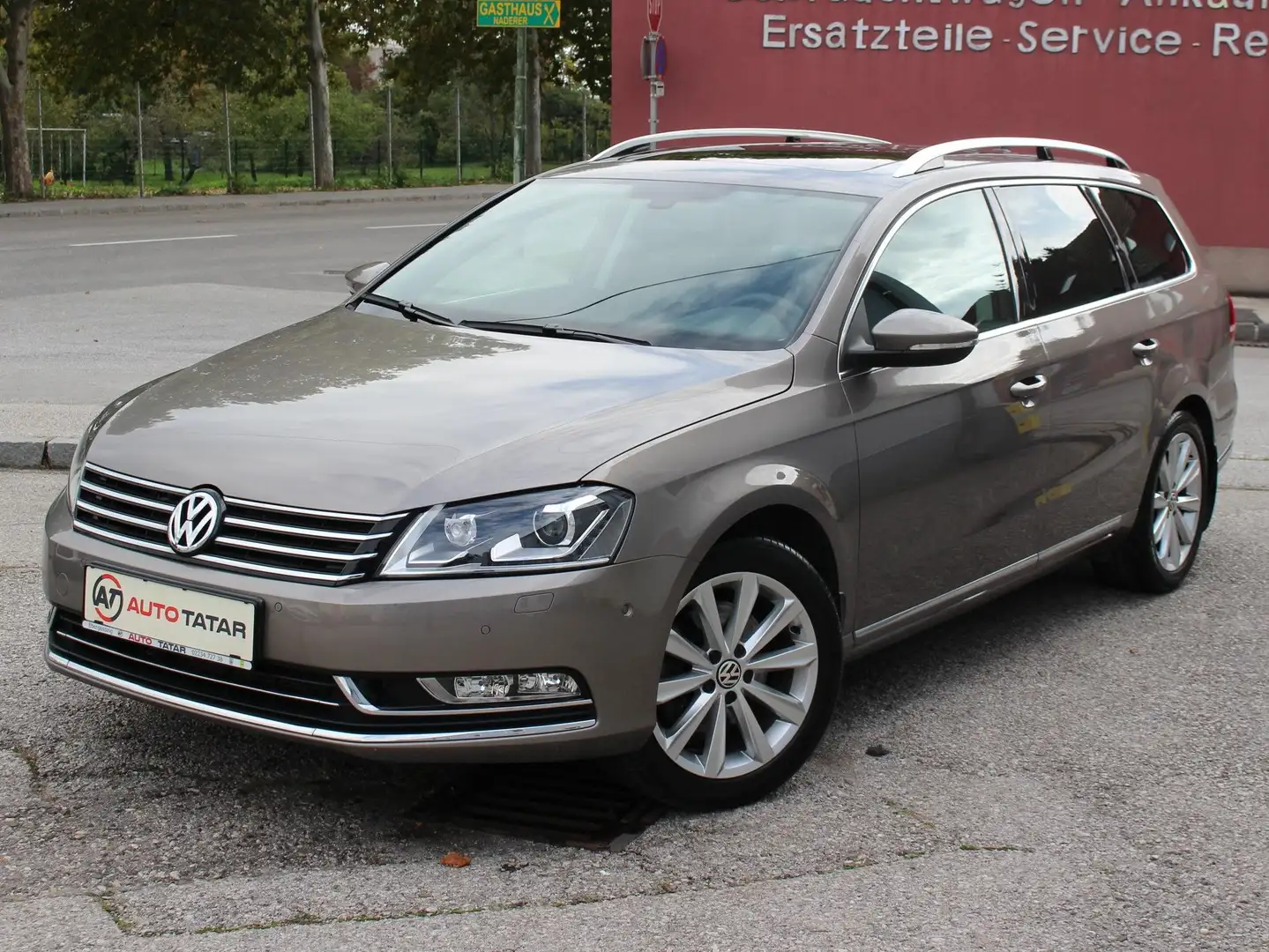 Volkswagen Passat Variant Highline BlueMotion 4Motion-Erstbesitz-107000,Km! Braun - 2