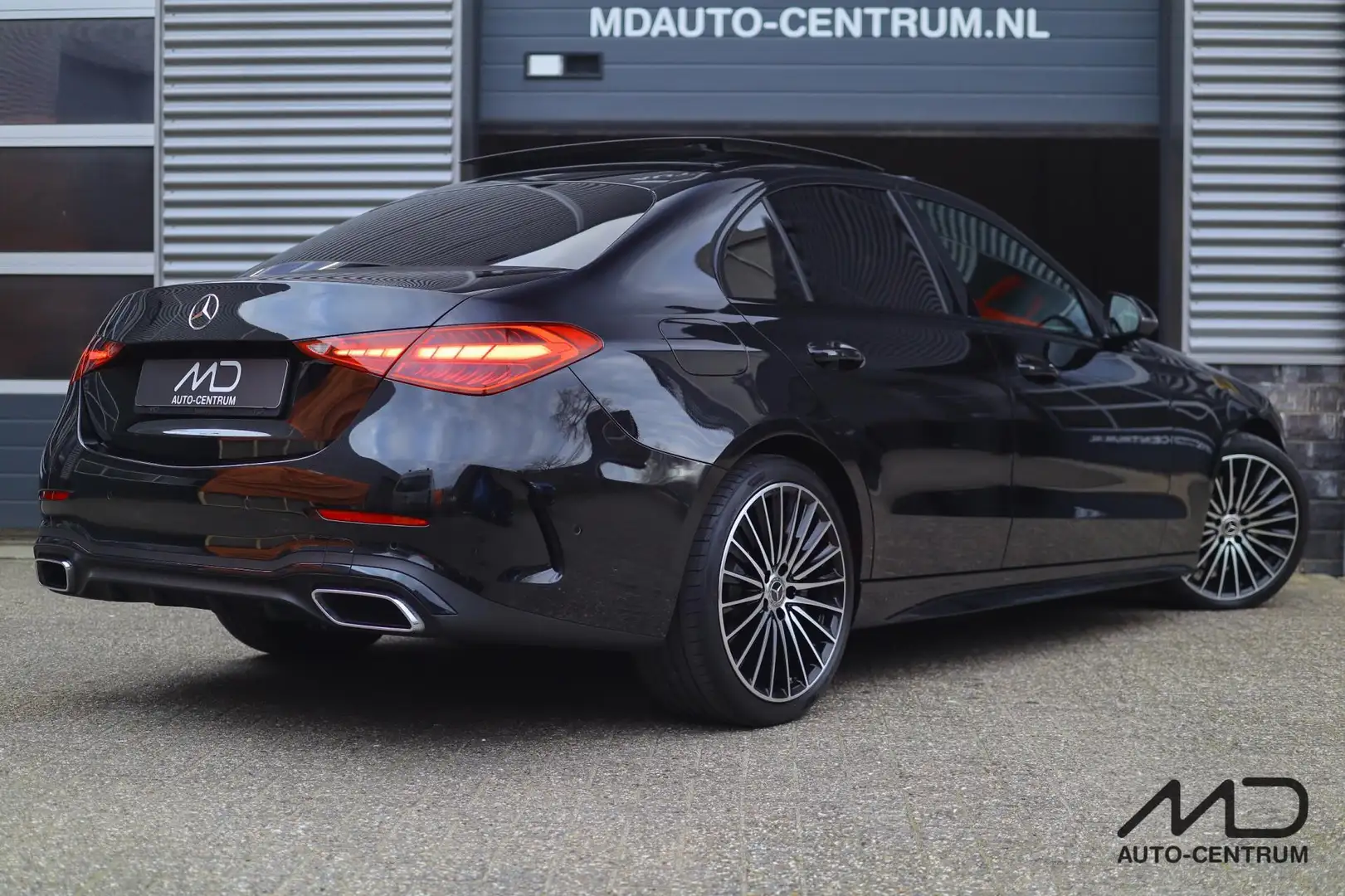 Mercedes-Benz C 200 AMG Line| Pano| Night| 19 inch| Sfeer Noir - 2