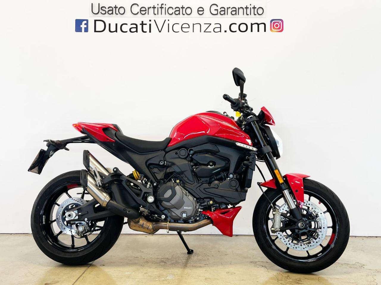 Ducati Monster 937 PLUS RED