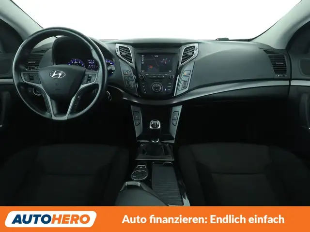 Hyundai i40 view 12