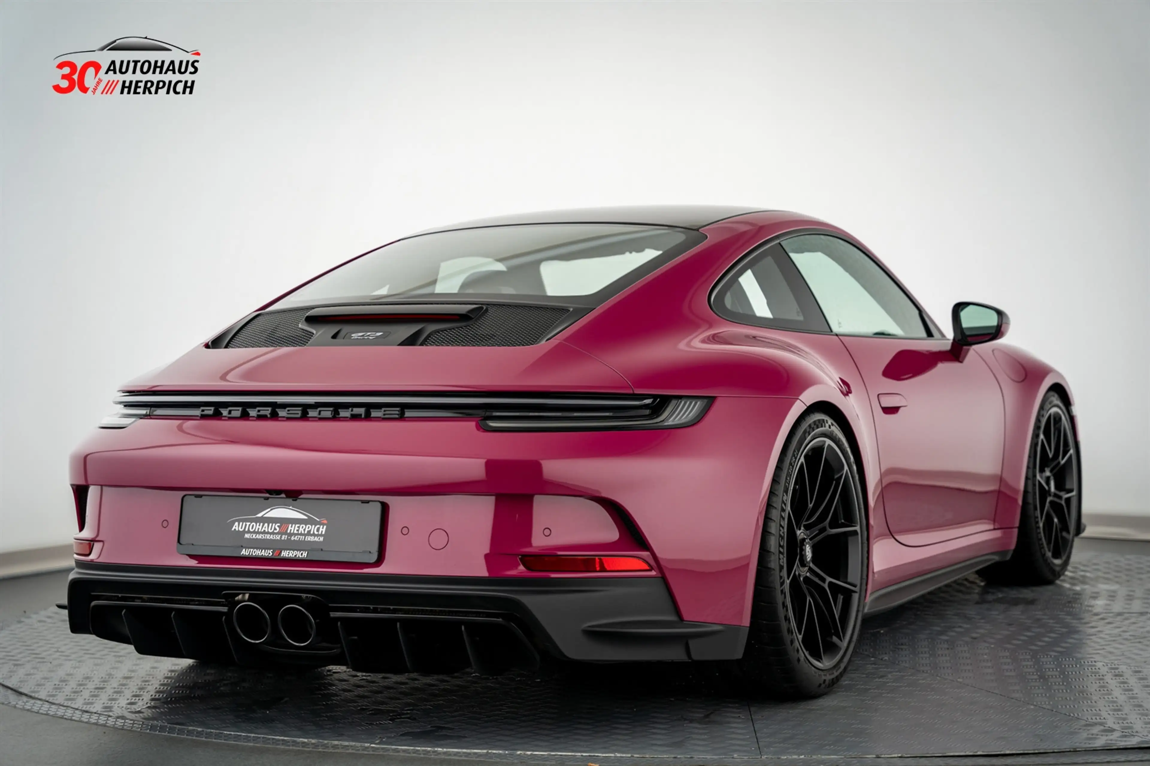 Porsche 992 GT3 Touring 6G-Schalter Sternrubin UPE. 241k — photo 5