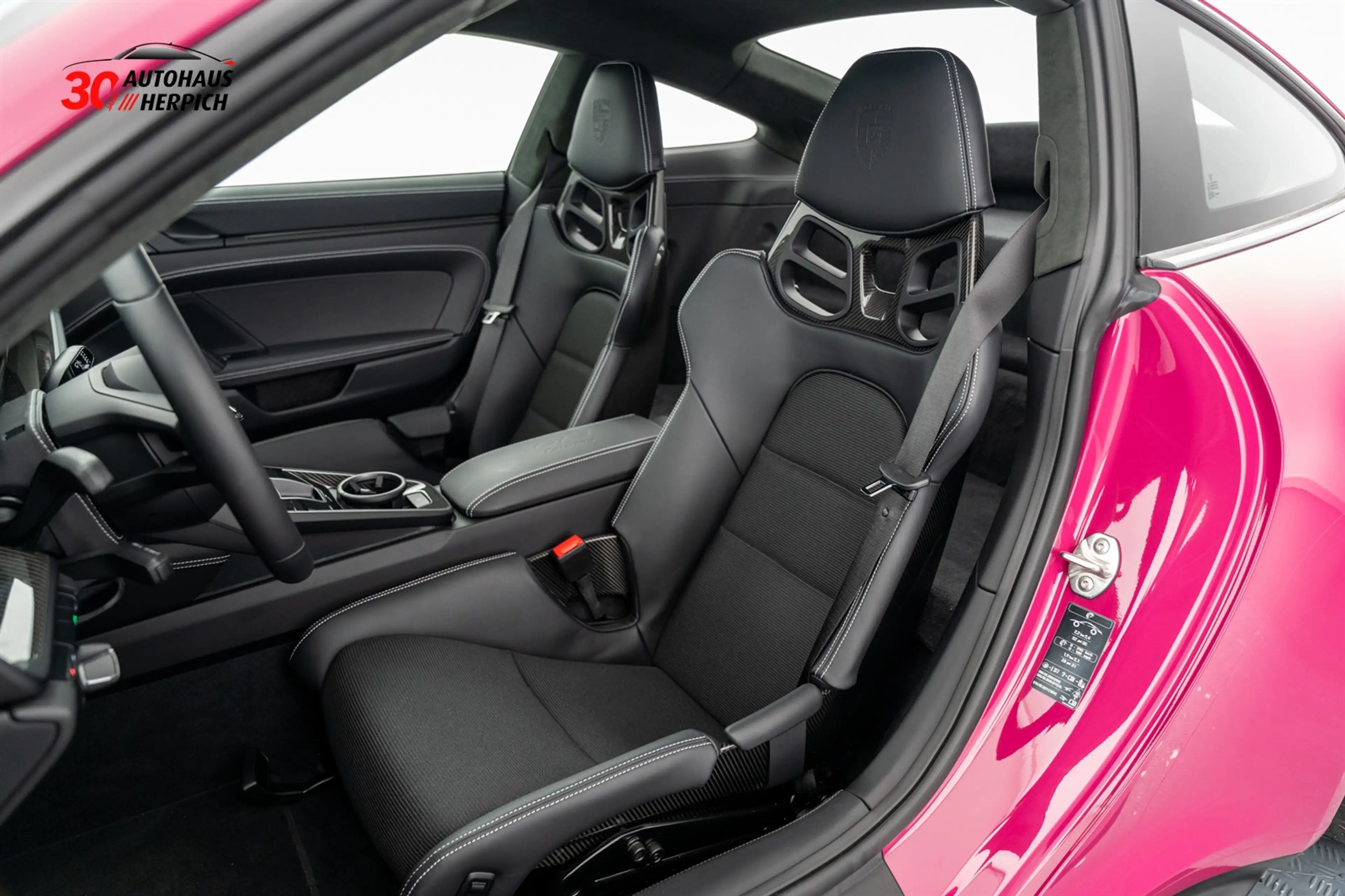 Porsche 992 GT3 Touring 6G-Schalter Sternrubin UPE. 241k — photo 11