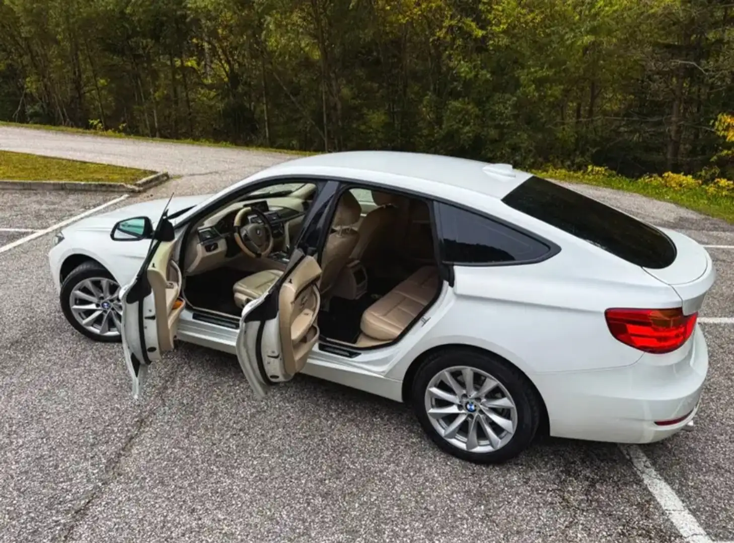 BMW 320 320d Gran Turismo Business auto Bianco - 2