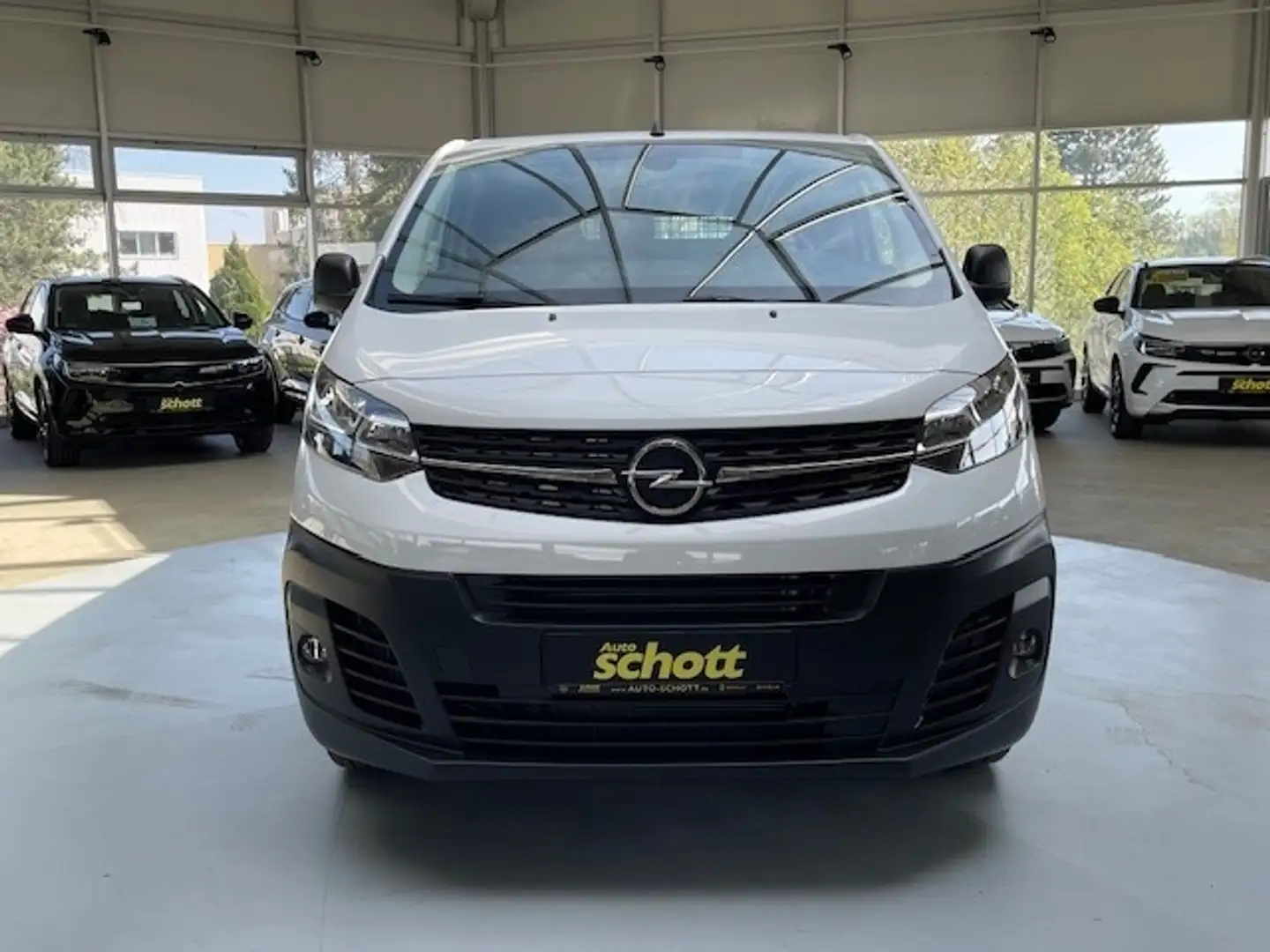Opel Vivaro Kasten Edition M D EU6e Cargo M, 2.0 Diesel Blanc - 2