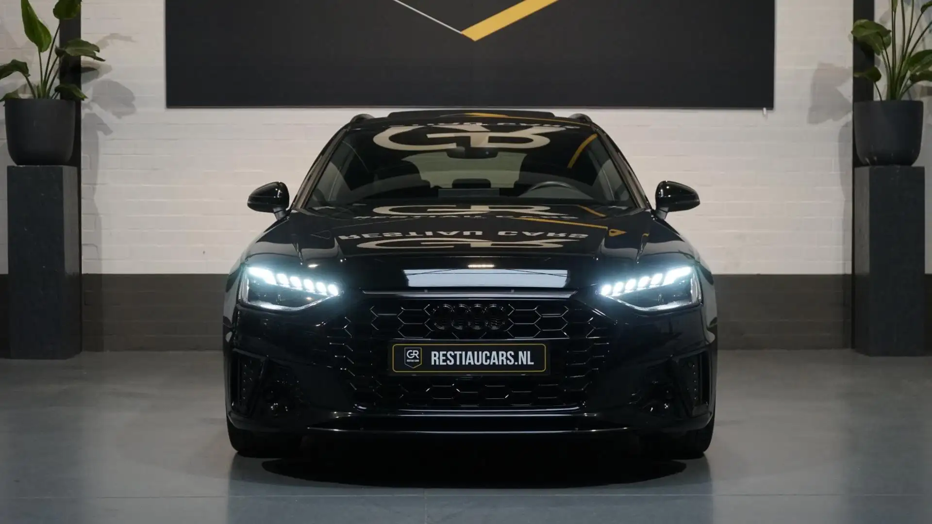 Audi A4 Avant 40 TFSI 3x S-Line BLACK OPTIK AUTOMAAT-ALCAN Noir - 2