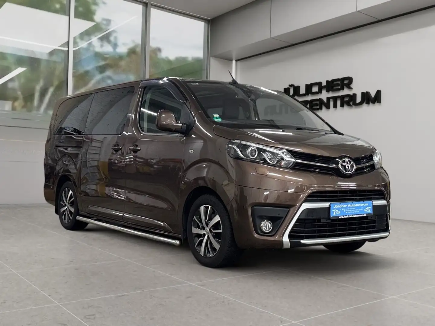 Toyota Proace Verso L2 Executive, Gehobene Ausstattung Braun - 1