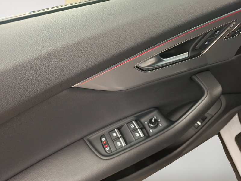 Audi Q8 50 TDI quattro 360 HUD Pano AHK Luftfederung — photo 14