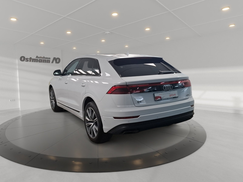 Audi Q8 50 TDI quattro 360 HUD Pano AHK Luftfederung — photo 3
