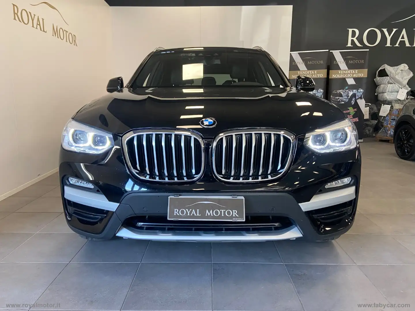 BMW X3 xDrive20d xLine Чорний - 2