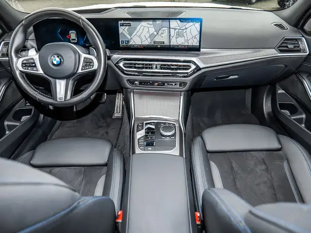 BMW 3 Series view 3