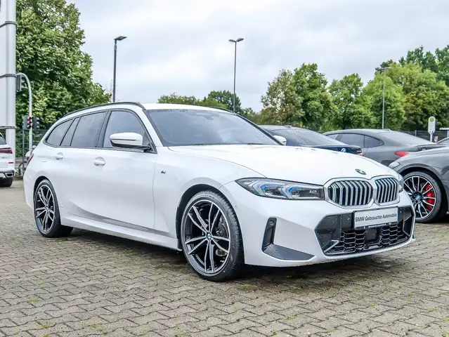BMW 3 Series view 6