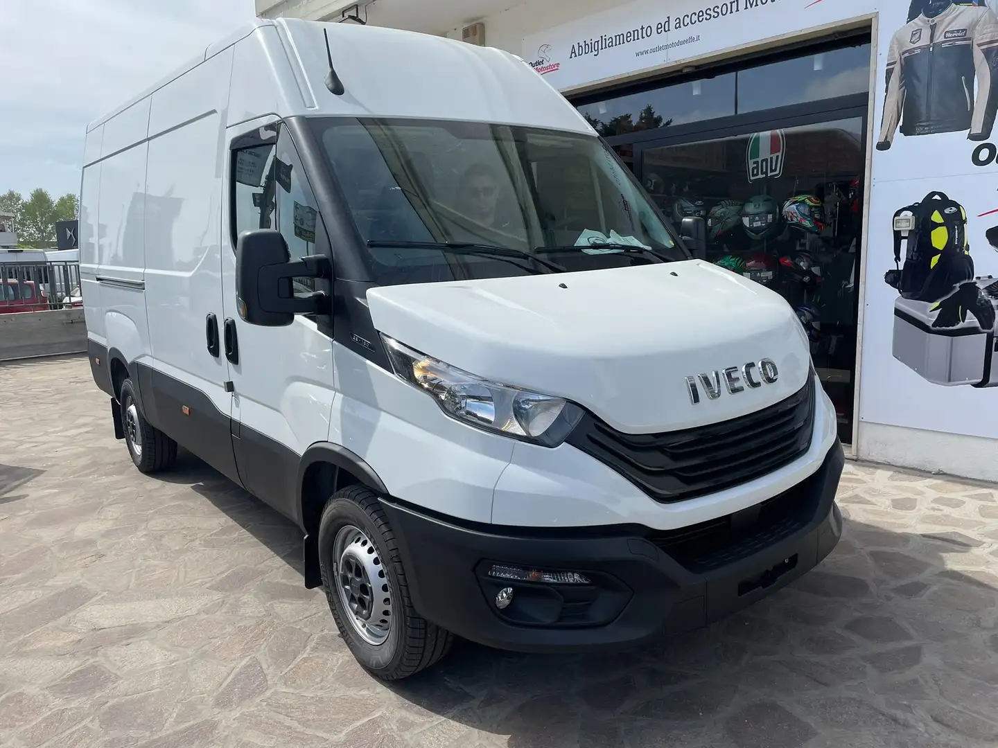 Iveco Daily 35S16V Wit - 1