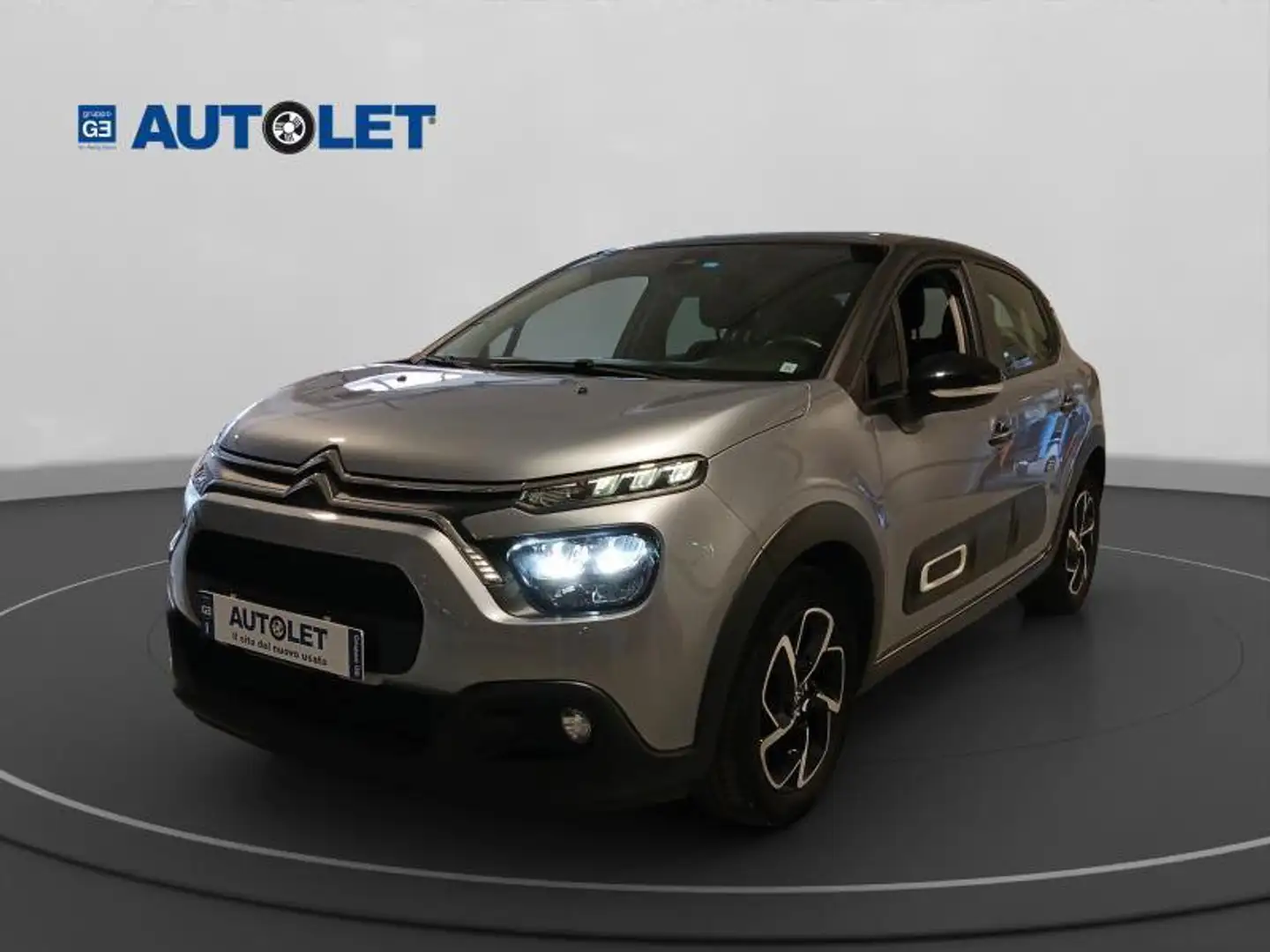 Citroen C3 2017 Benzina 1.2 puretech Shine s&s 83cv neopaten Argento - 1