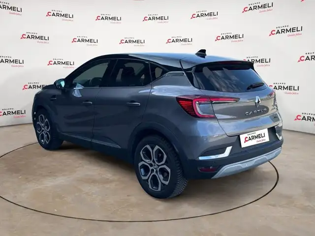 Renault Captur view 2