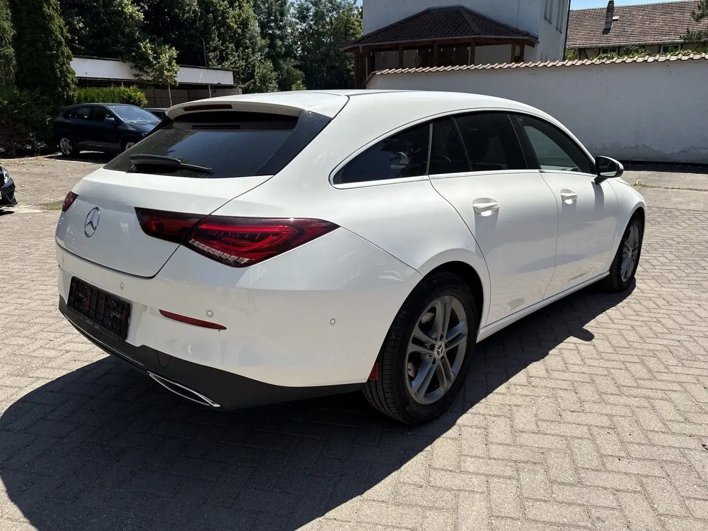 Mercedes-Benz CLA 180 CLA 180 d Shooting Brake Progressive, Business Blanc - 2