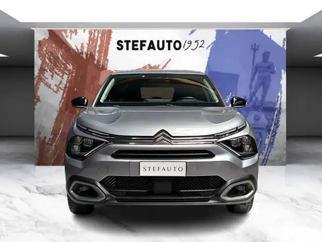 Citroen C4 view 2