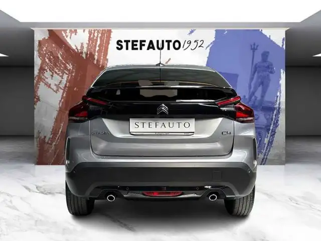 Citroen C4 view 6