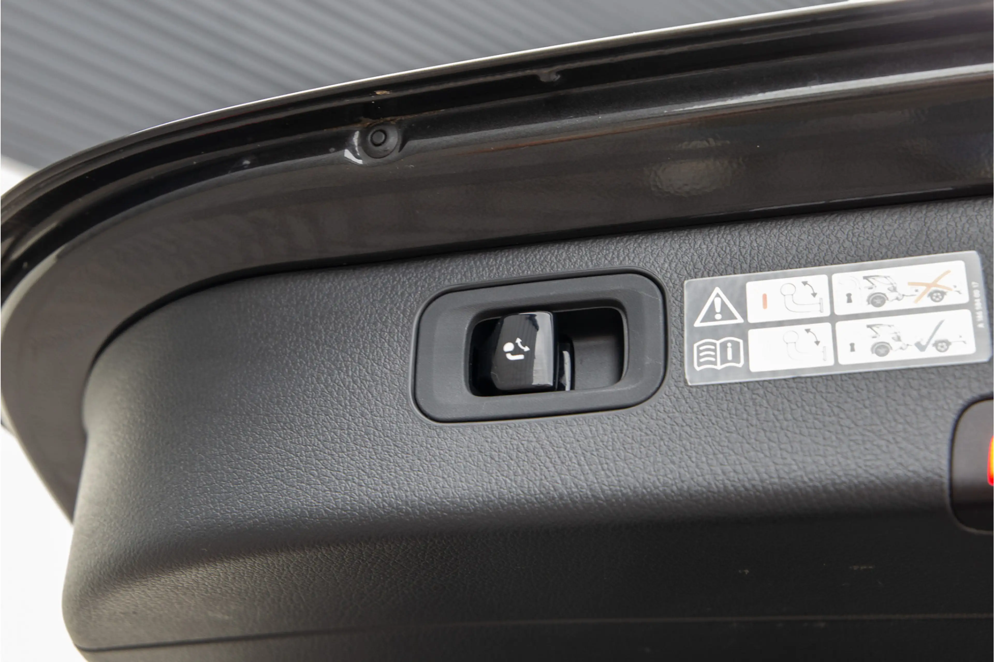 Mercedes-Benz C 300 Estate e AMG Premium, Pano, Distronic, Trekhaak, N — photo 26