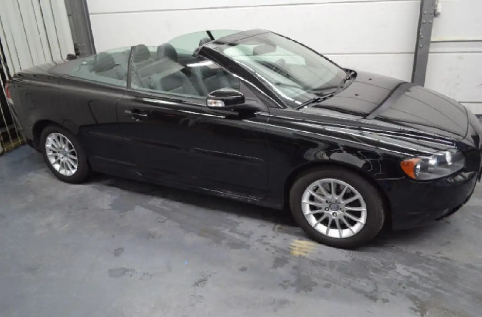 Volvo C70 C70 Cabrio Diesel D5 Aut. Summum Schwarz - 1