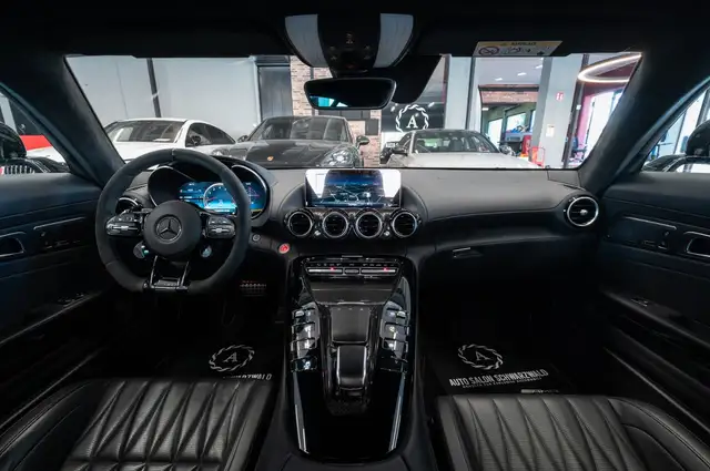Mercedes-Benz Amg GT view 17