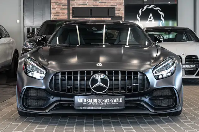 Mercedes-Benz Amg GT view 5