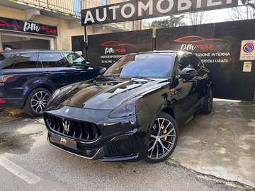 V6 530 CV AWD Trofeo