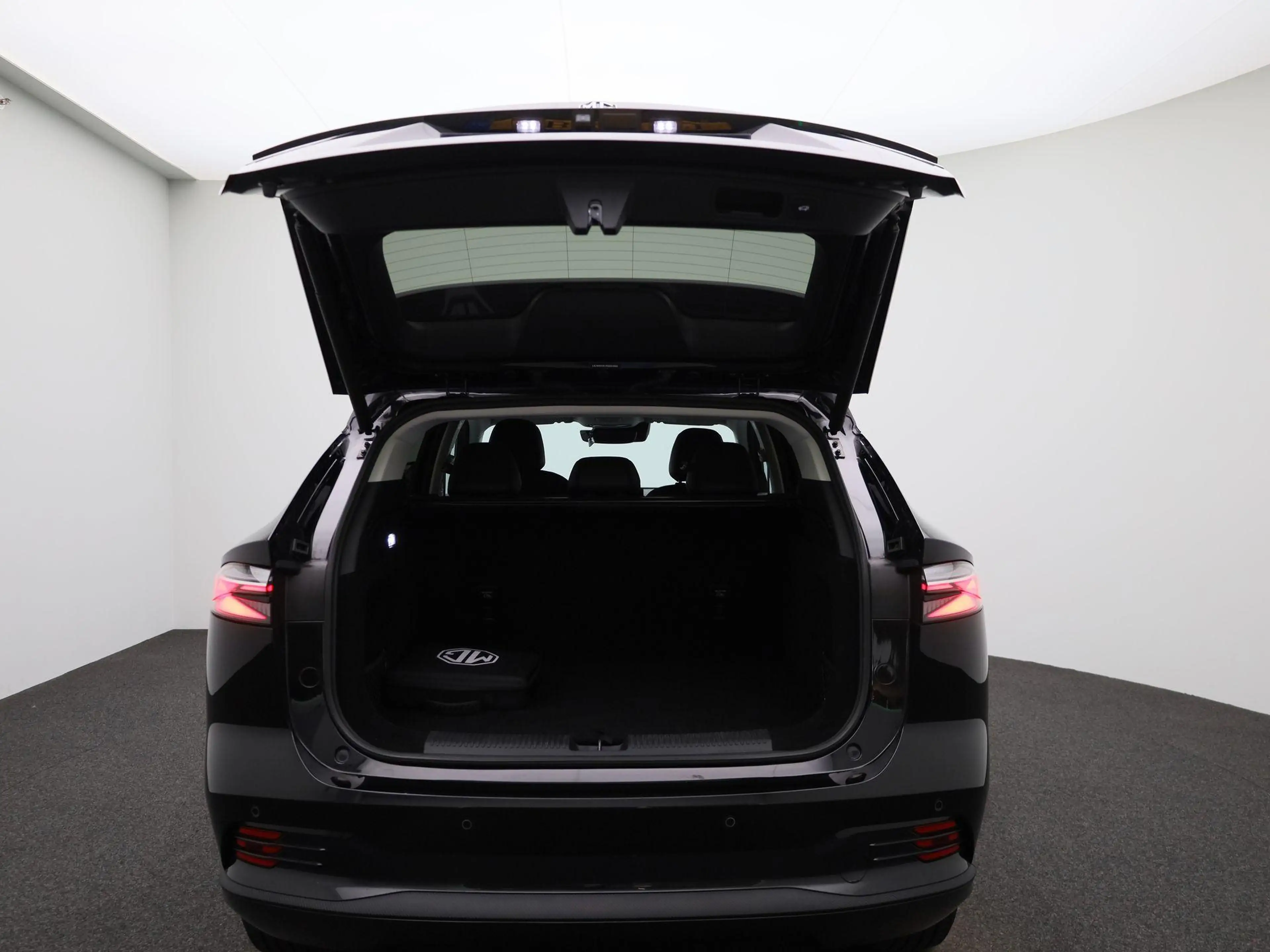 MG HS MG PHEV 1.5 Luxury | 100km Electrisch | Navi | Car — photo 11
