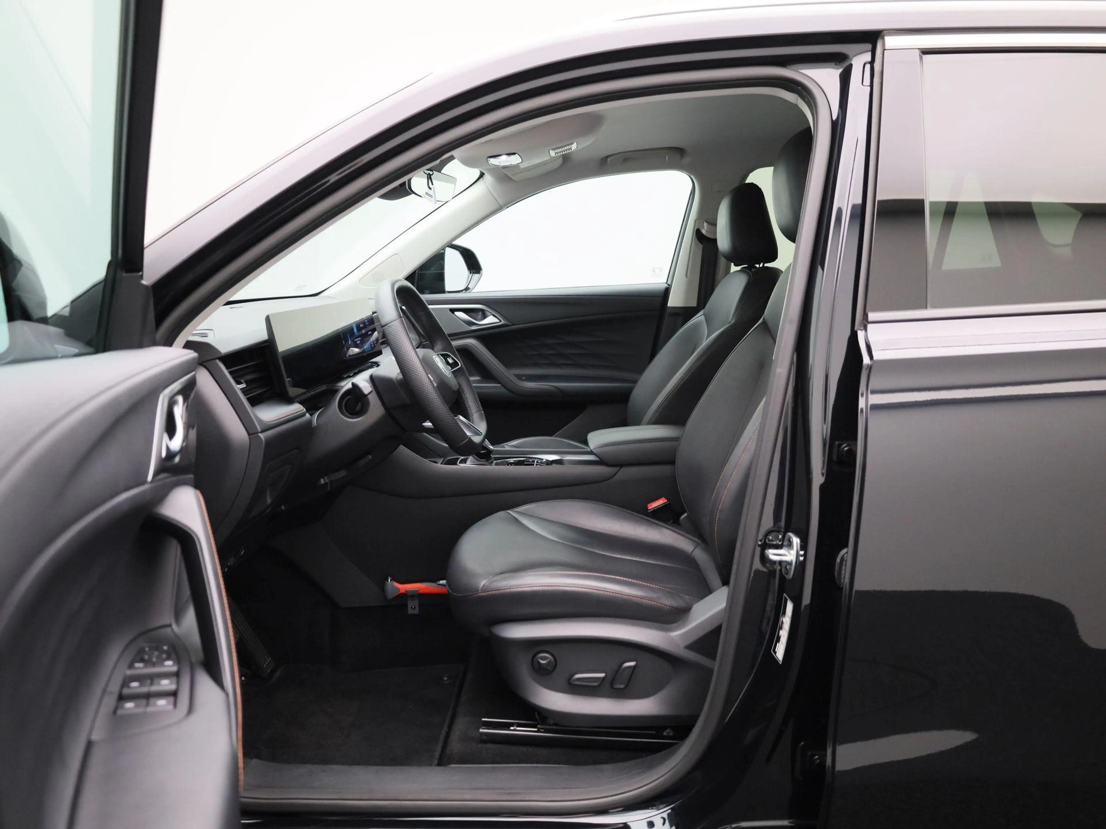 MG HS MG PHEV 1.5 Luxury | 100km Electrisch | Navi | Car — photo 9