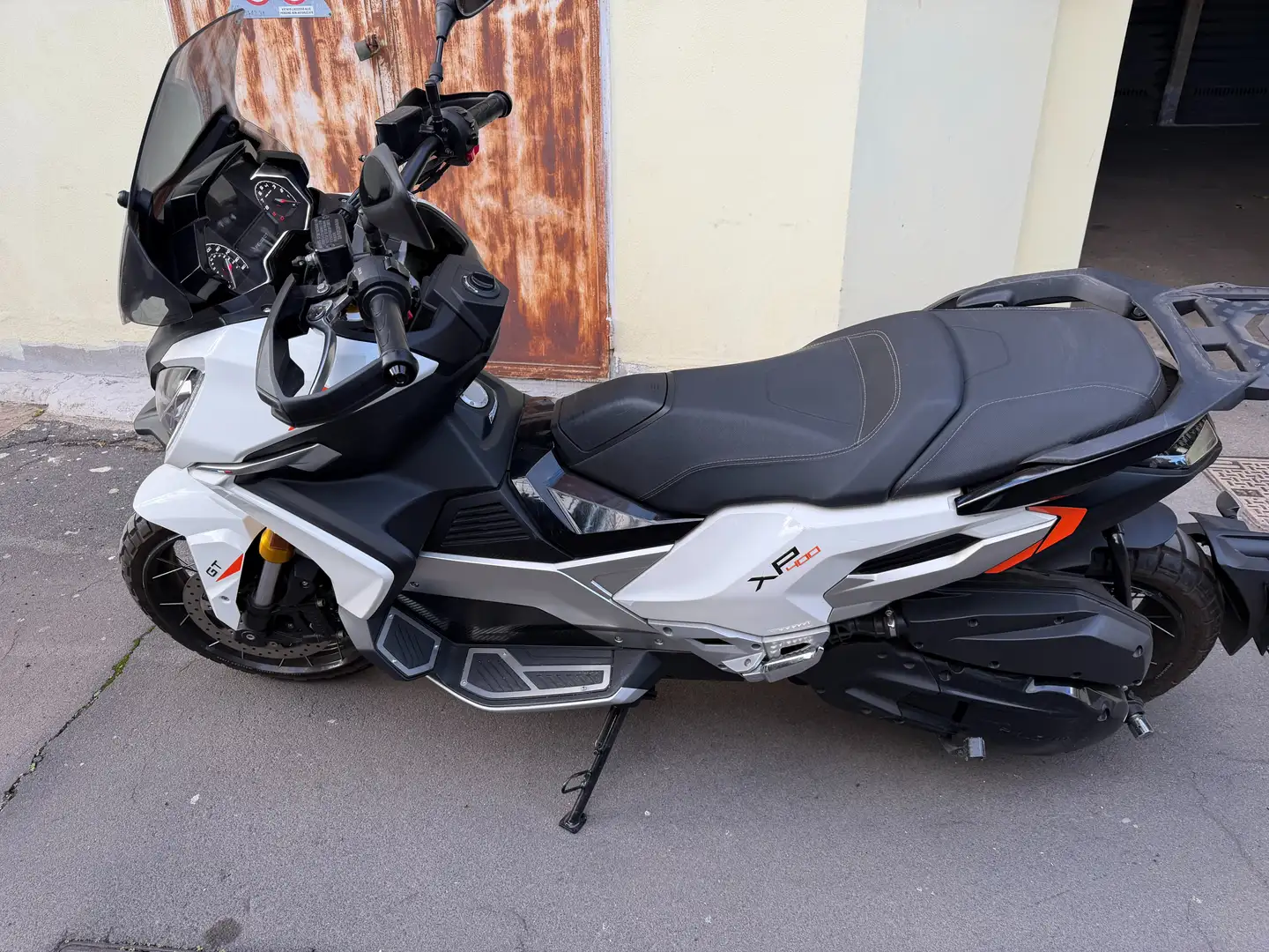 Peugeot XP400 GT Blanc - 1