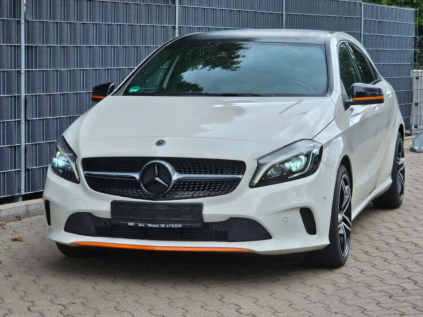 Mercedes-Benz A 180 BlueEfficiency  LED Navi Wit - 2