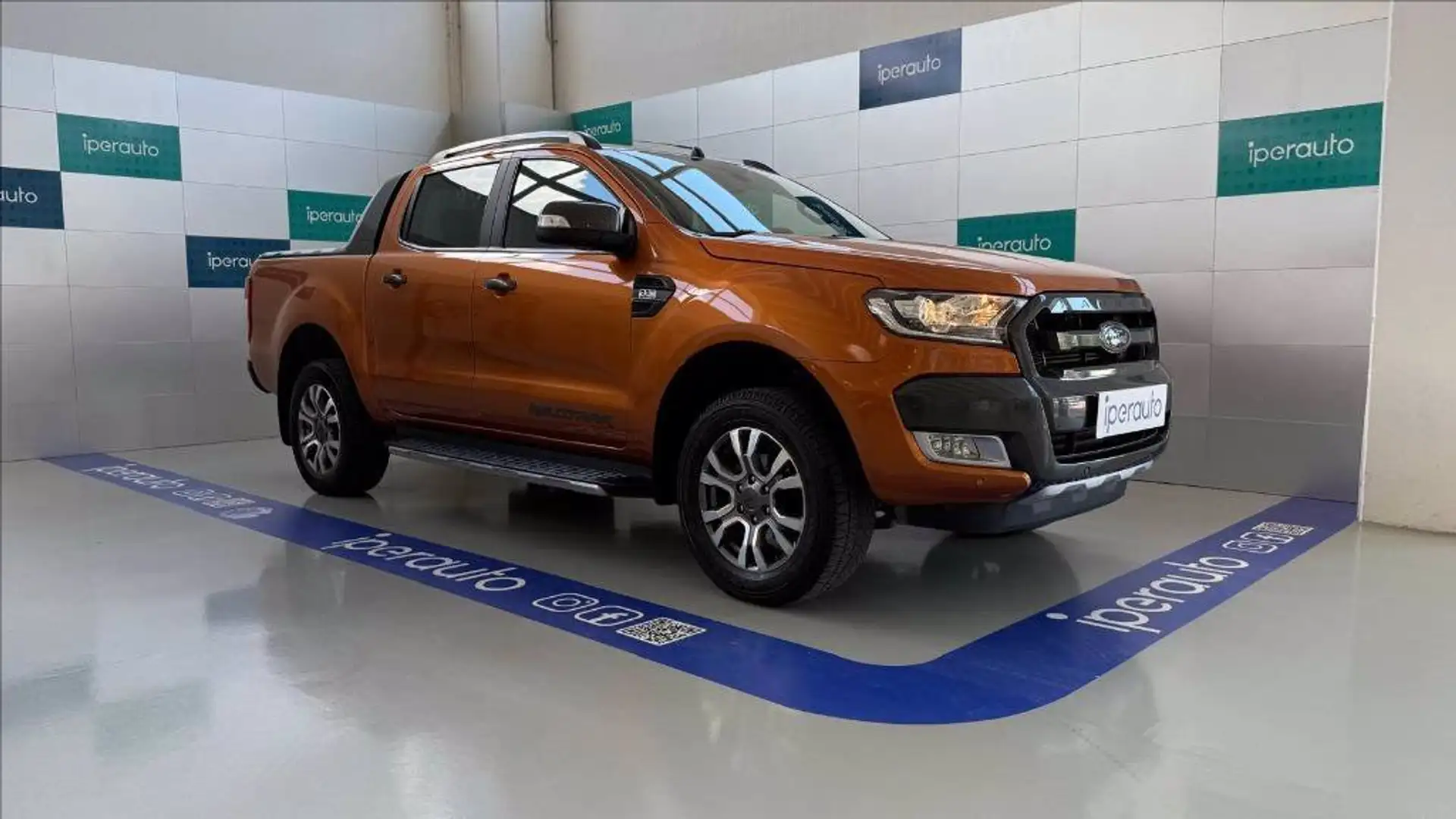 Ford Ranger 3.2 tdci double cab Wildtrak 200cv auto Arancione - 1
