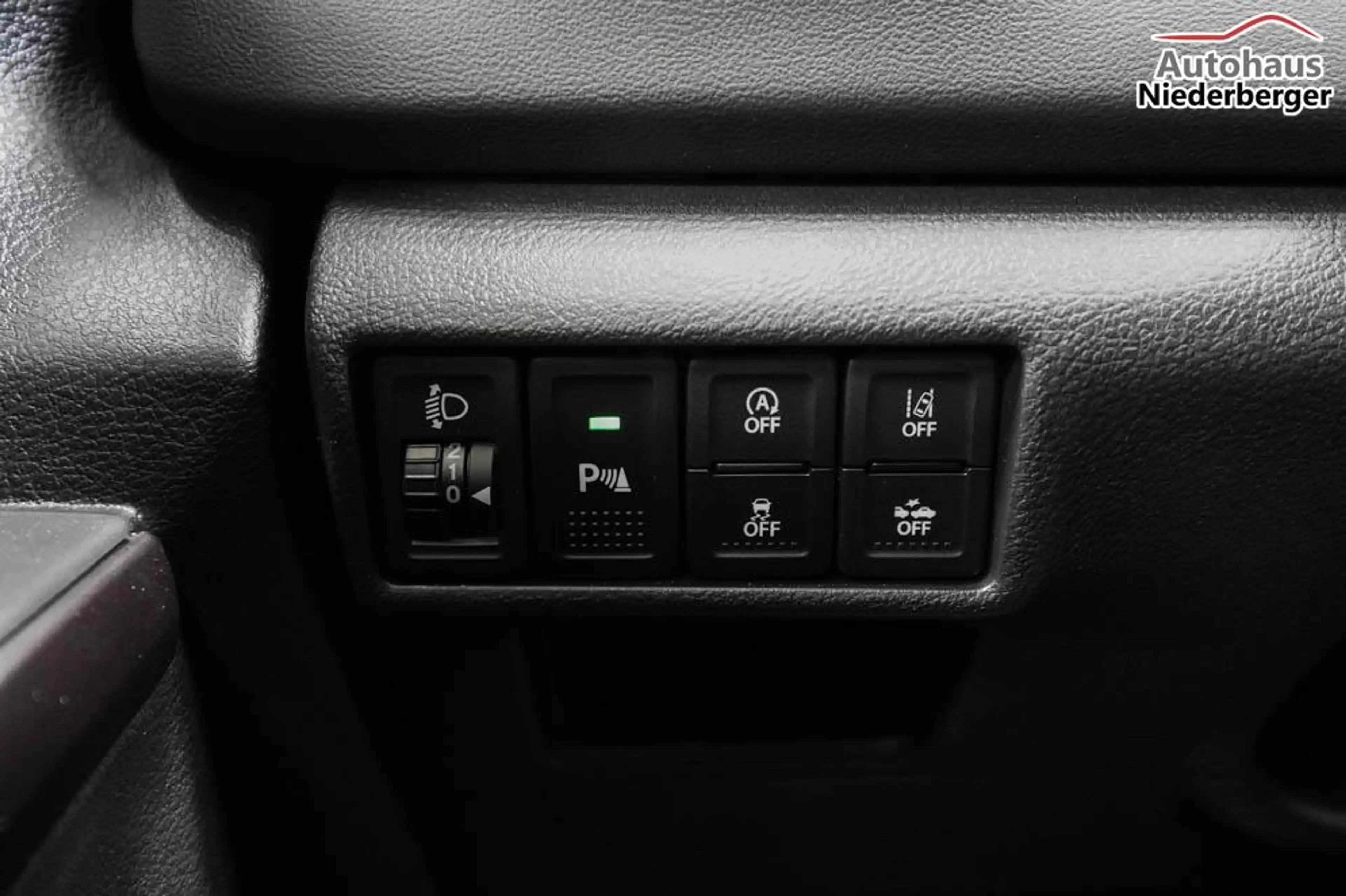 Suzuki S-Cross 1,4 2WD Mild-Hybrid AT GL+ - LAGER 81 kW (110 P... — photo 11