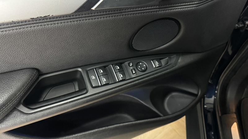 BMW X5 XDrive40e High Executive|NW RUILMOTOR DOOR BMW|INR — photo 14