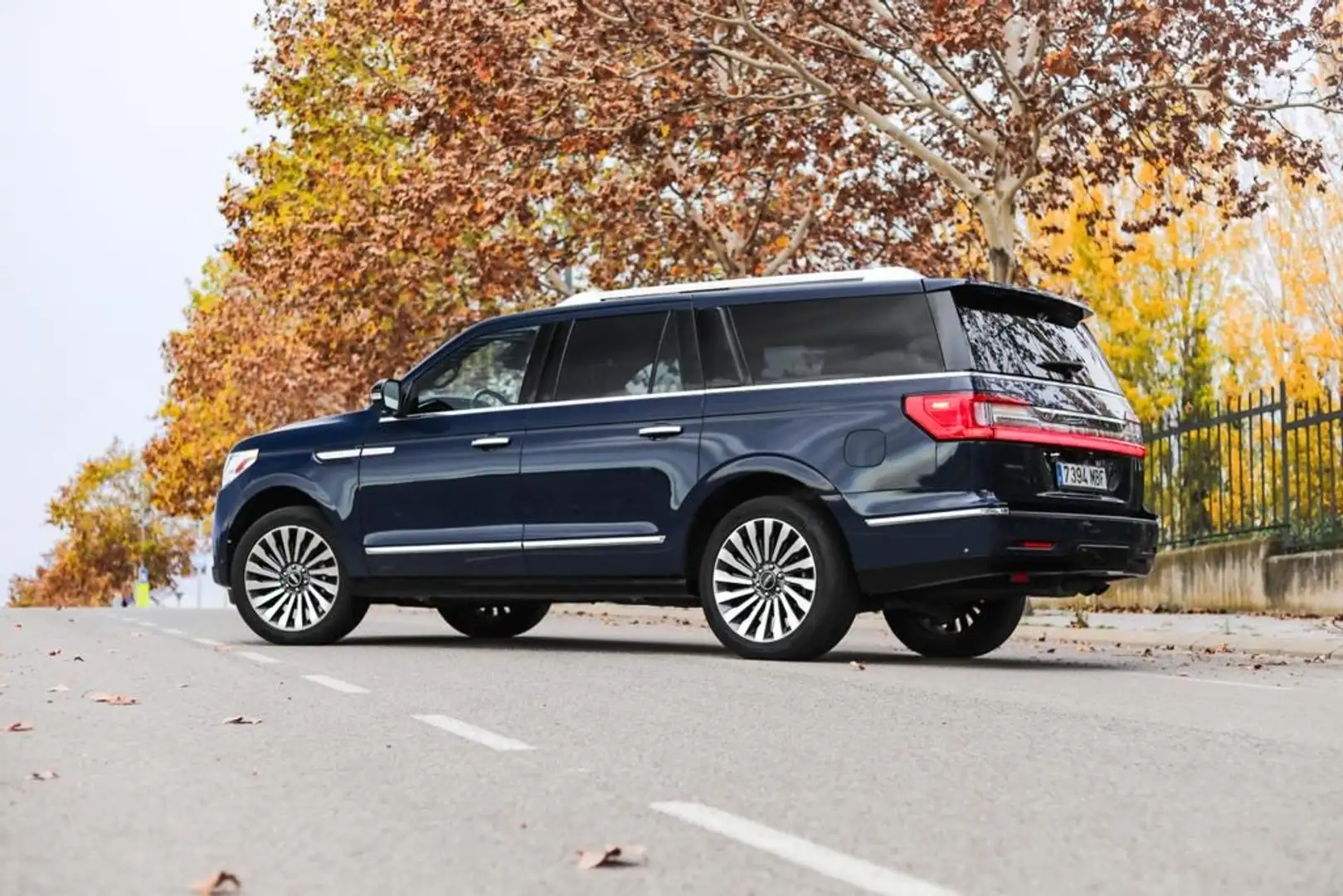 Lincoln Navigator Black Label Large Azul - 2