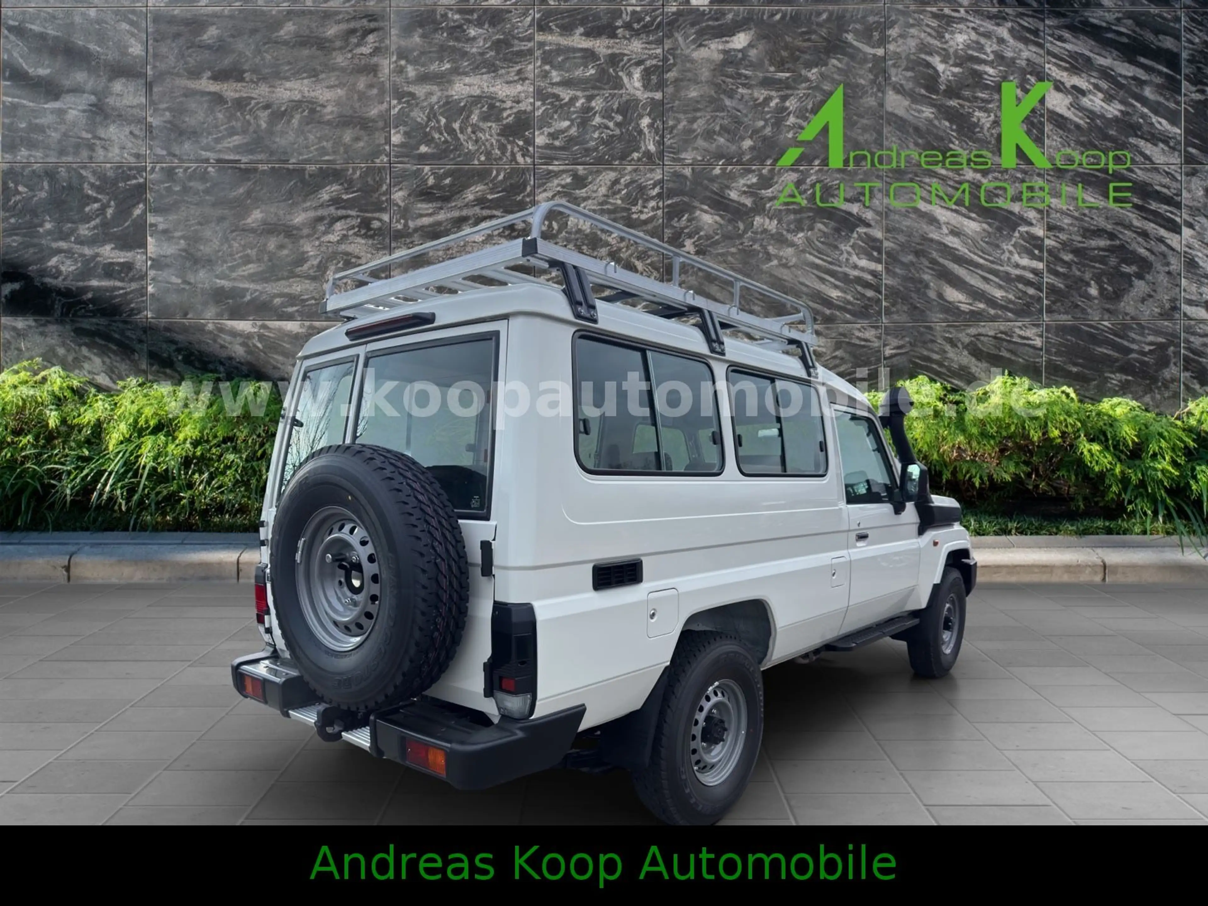 Toyota Land Cruiser GRJ 78 Automatik PowerPaket Sofort — photo 3