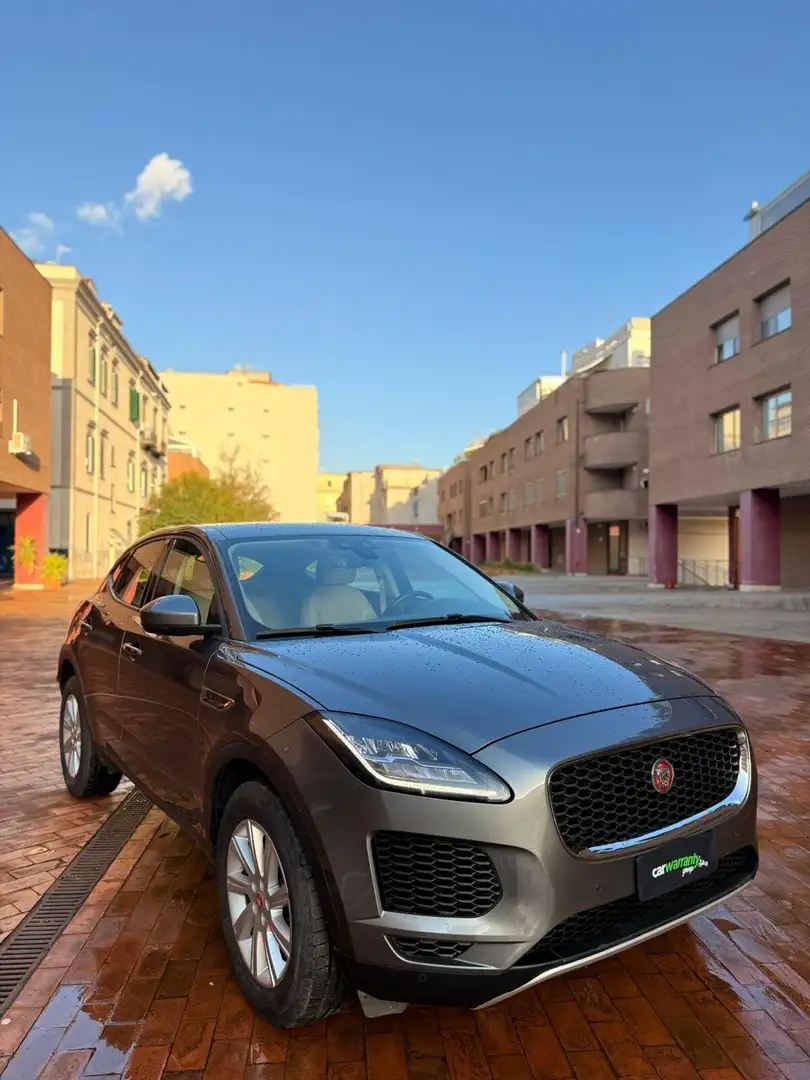 Jaguar E-Pace E-Pace 2.0D 150 CV AWD doppio treno di gomme Gris - 1