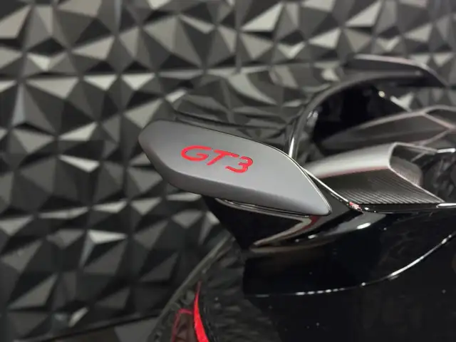 Porsche 991 view 13