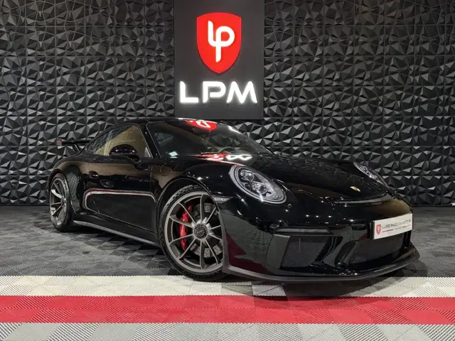 Porsche 991 main image