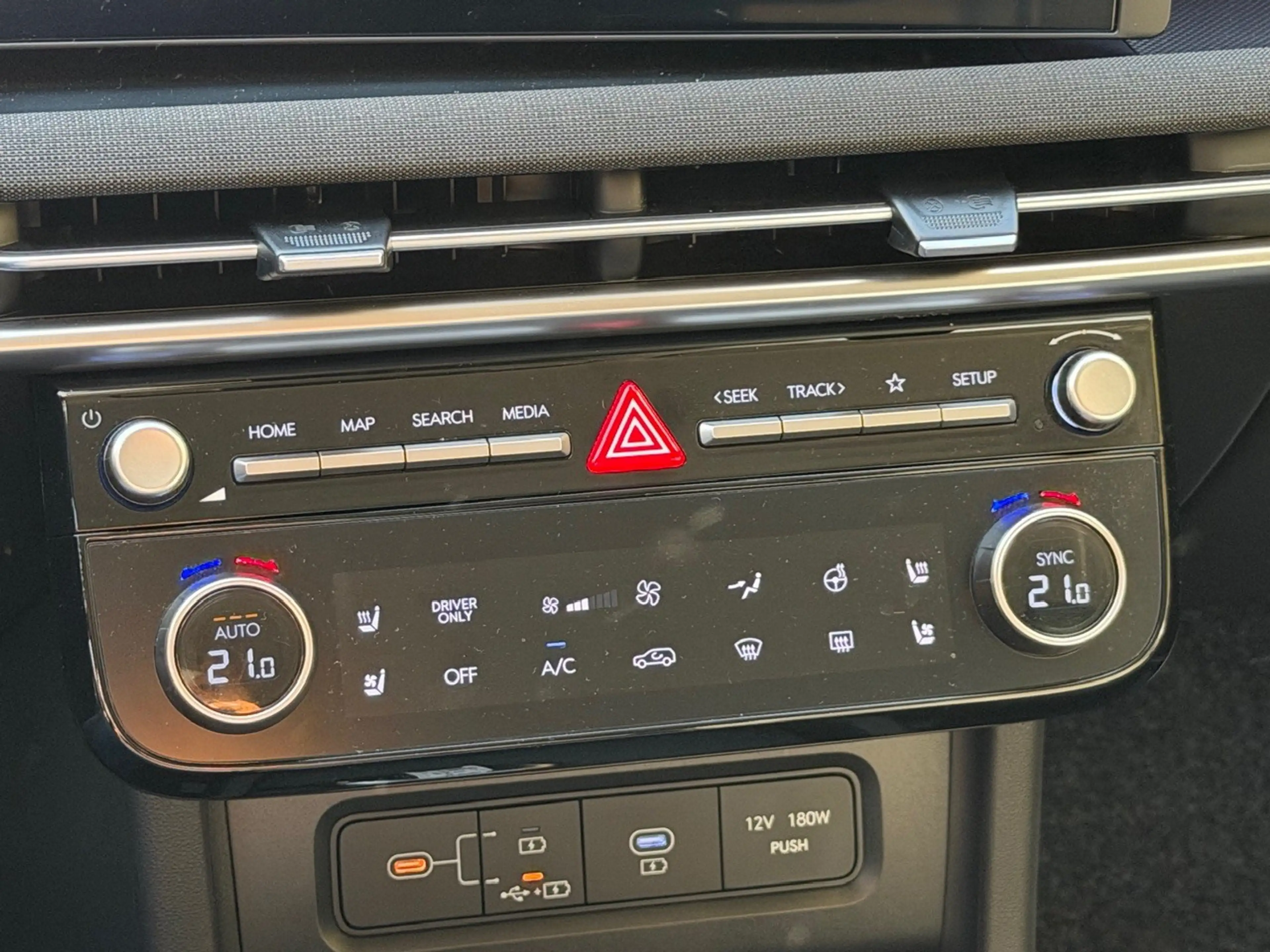 Hyundai TUCSON 1.6 T-GDi Plug-in-Hybrid 4WD Prime — photo 13