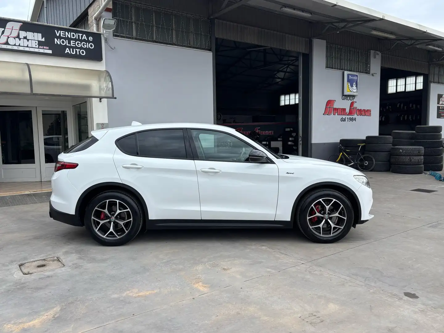 Alfa Romeo Stelvio 2.2 t Sprint Q4 190cv auto - 2