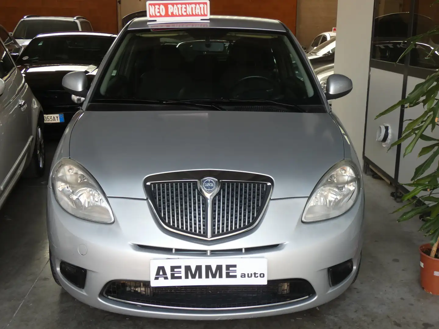Lancia Ypsilon Ypsilon 1.2 8v Argento 69cv Argent - 1