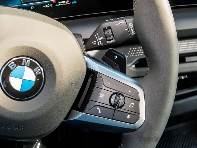 BMW 1 Series view 13