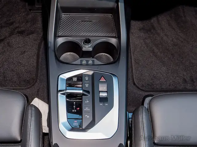 BMW 1 Series view 9