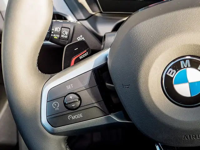 BMW 1 Series view 12