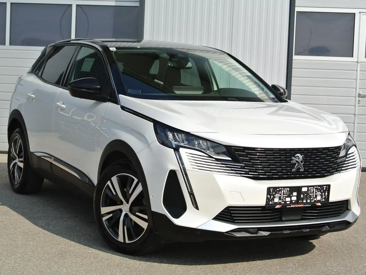 Peugeot 3008 1.5 Blue HDI Allure Pack EAT8 *LEDER * virtual CP* Weiß - 1