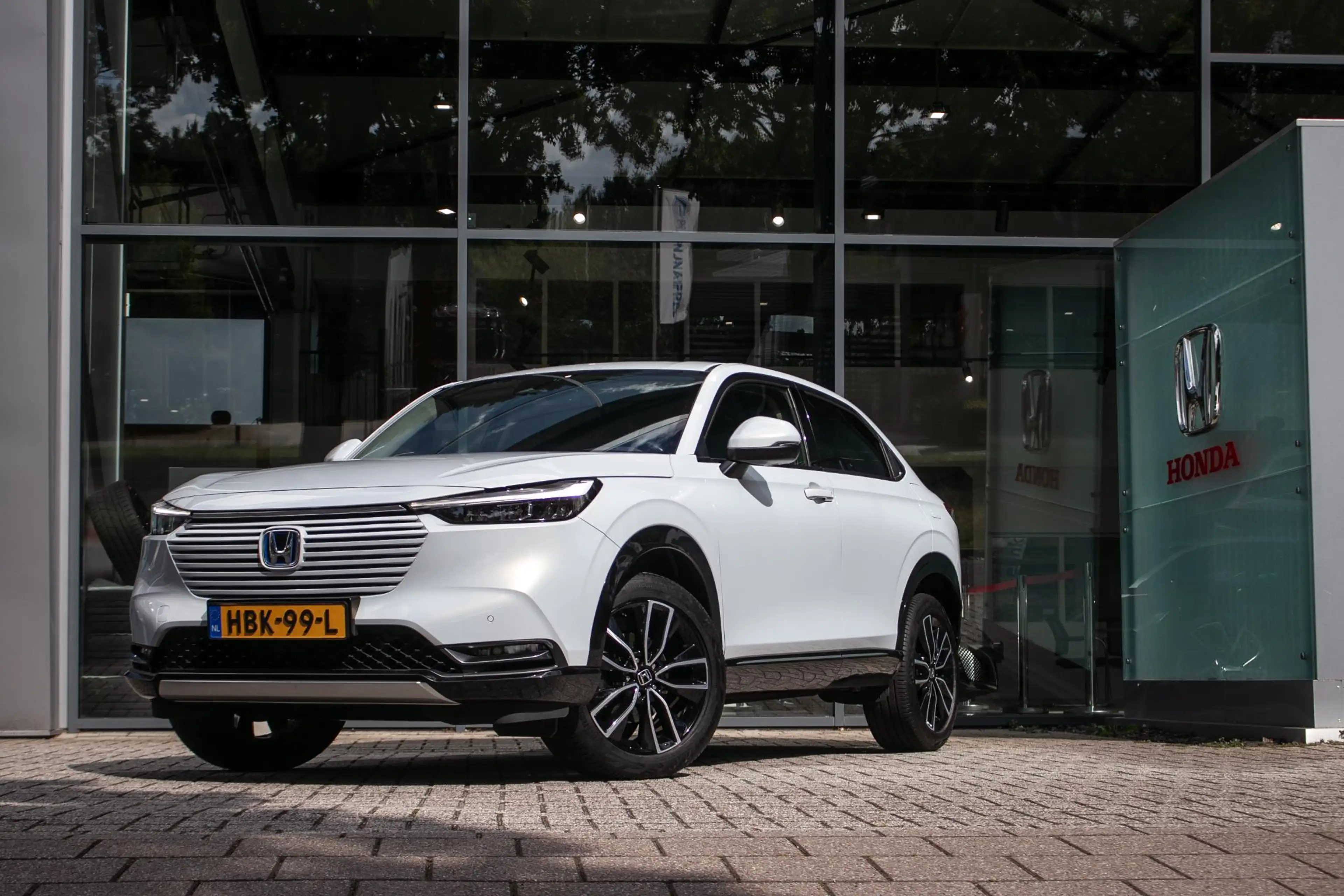 Honda HR-V 1.5 e:HEV Advance — photo 12