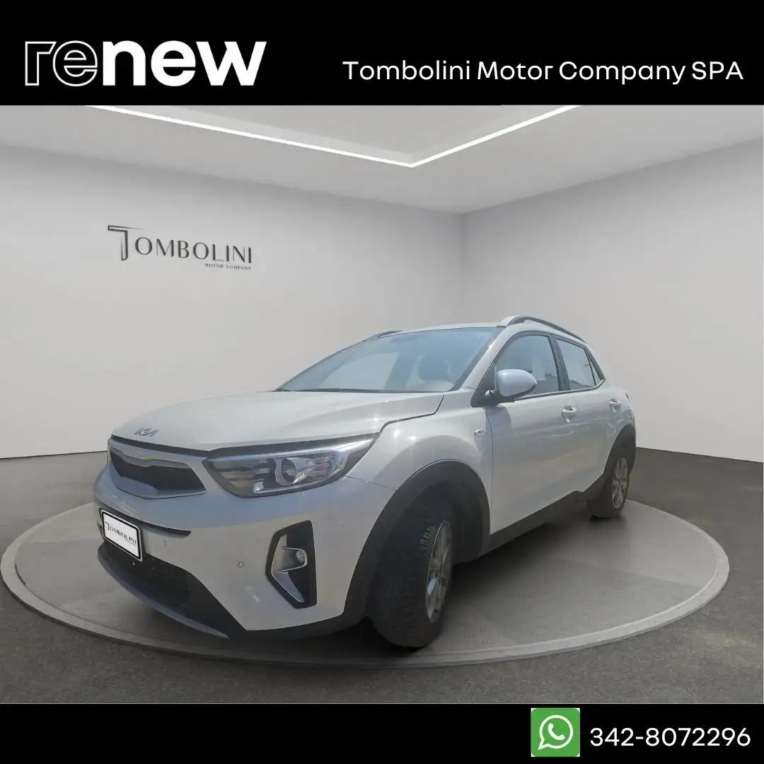 Kia Stonic Stonic 1.2 dpi Urban gpl 82cv Bianco - 1