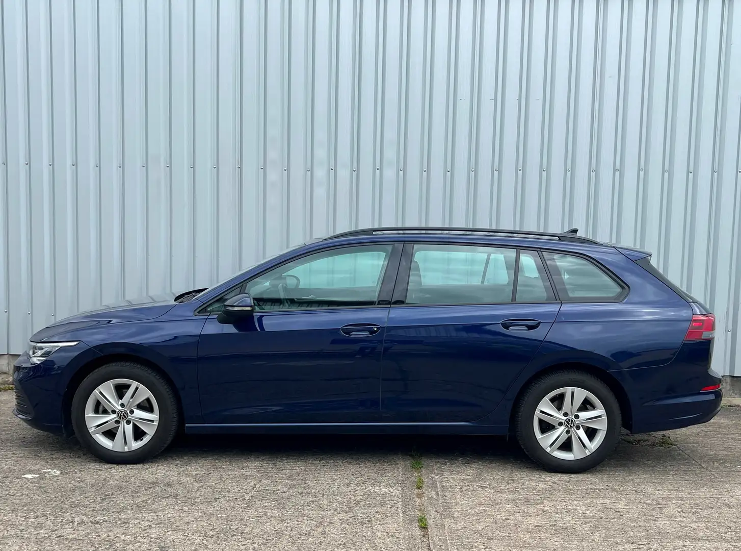 Volkswagen Golf Variant Life eTSI *LED*AHZV*DigitalTacho* Blau - 2