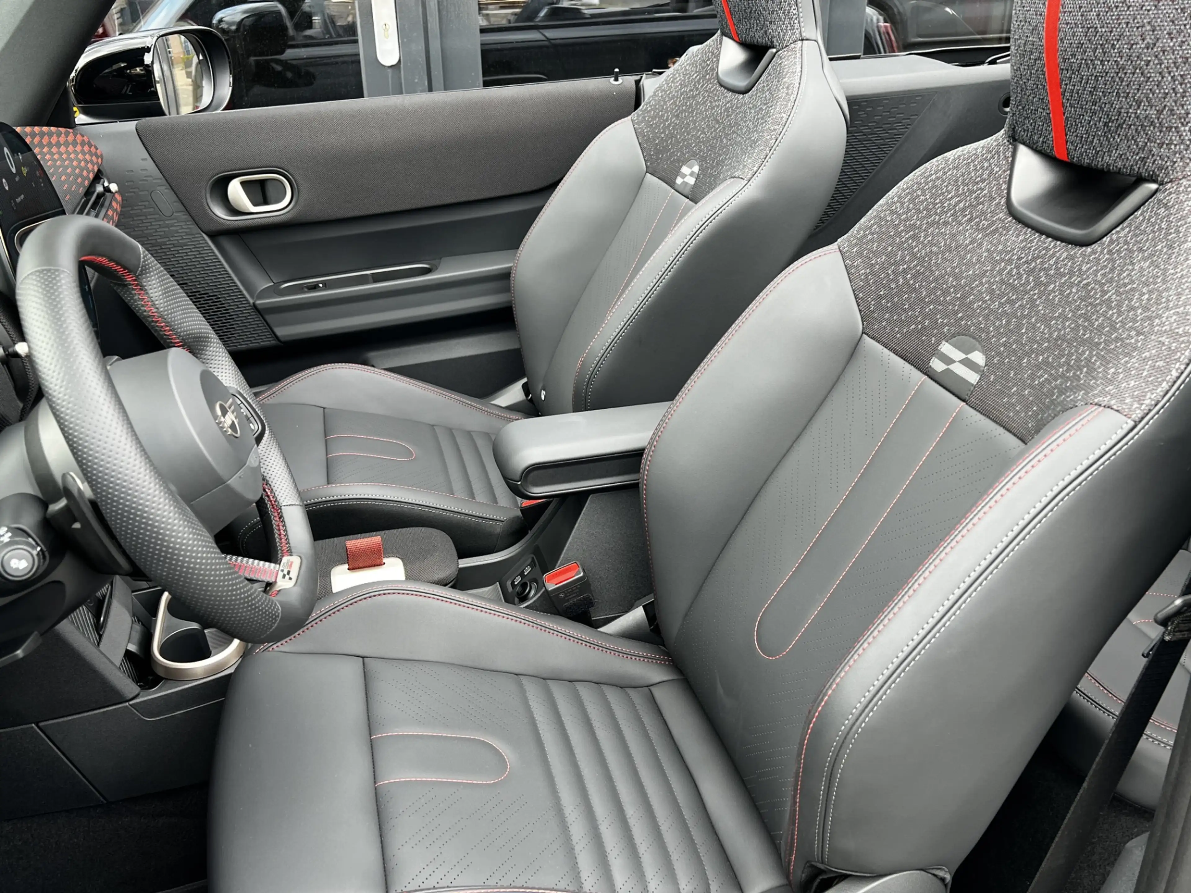 MINI Cooper S Cabrio 2.0 John Cooper Works M JCW / CARPLAY / HEAD UP / — photo 10
