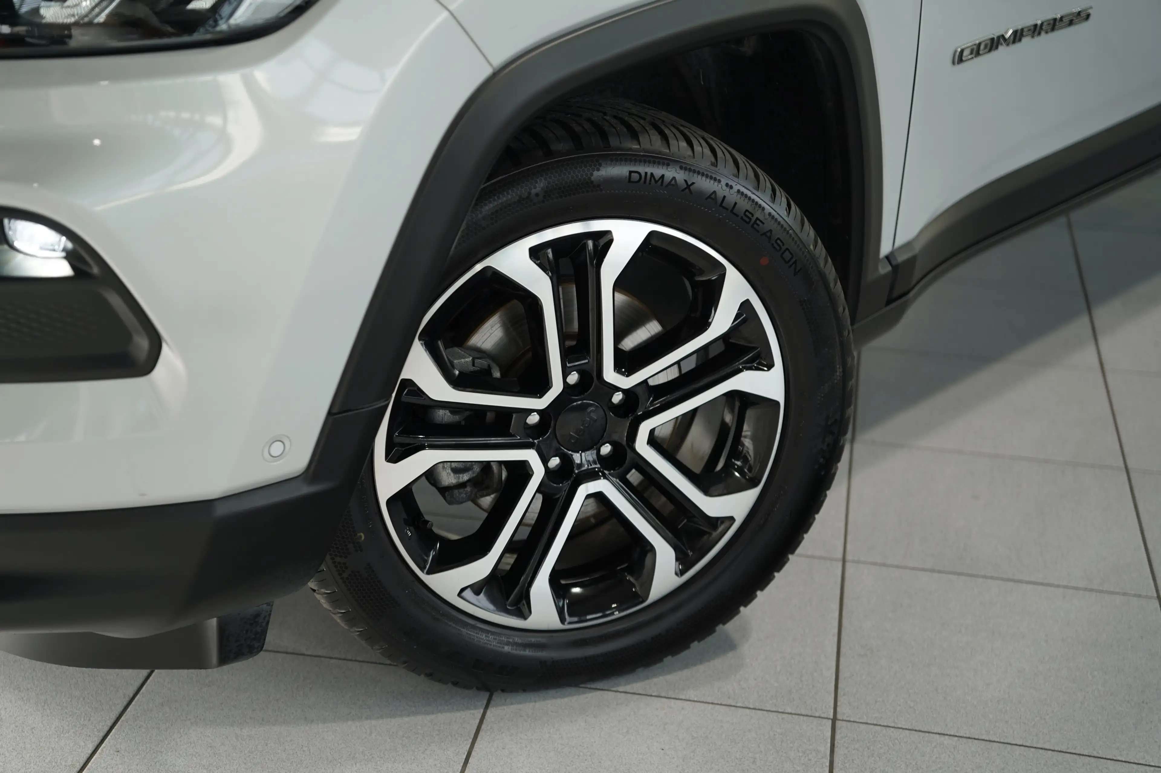 Jeep Compass Limited 1.3 Turbo *2.H *Digital *360° — photo 3